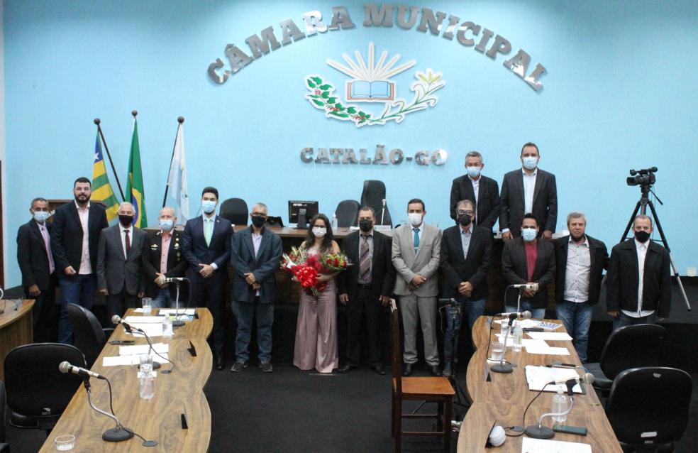 6a. SESSÃO ORDINÁRIA EM CLIMA DE HOMENAGENS